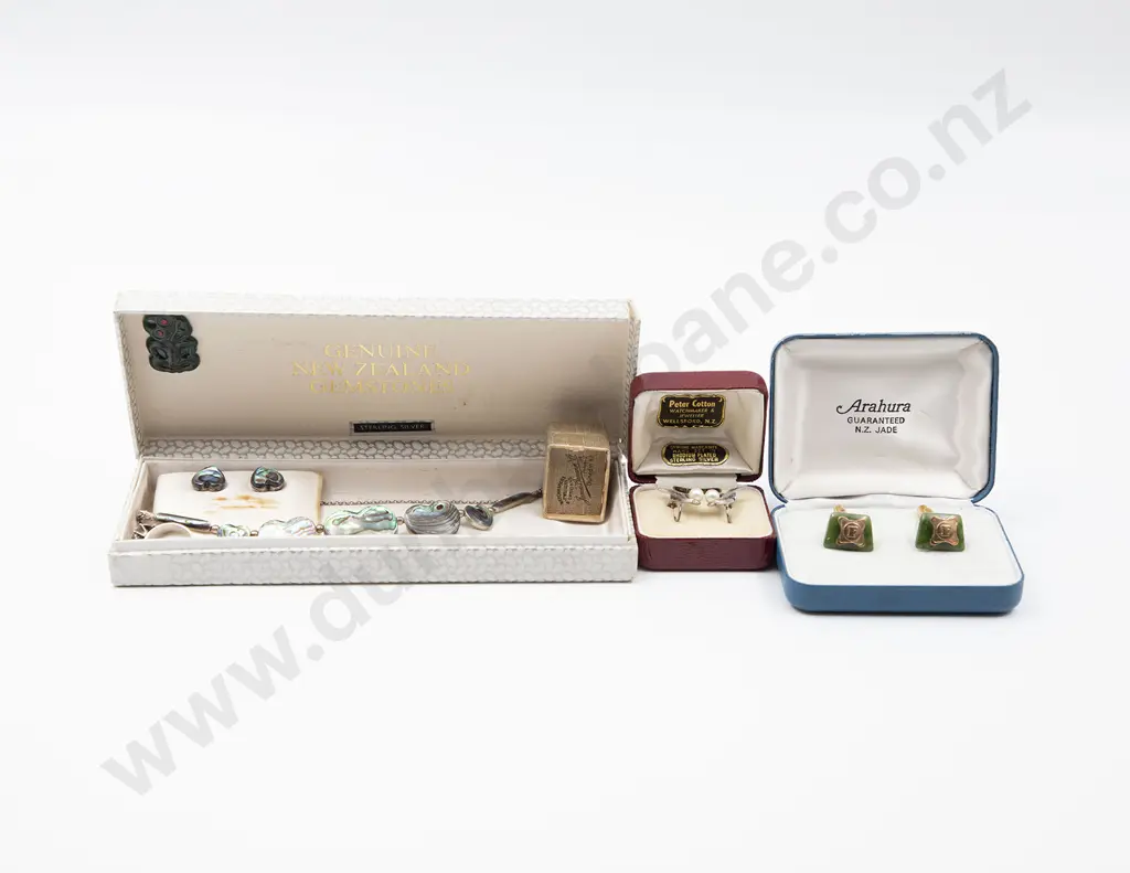 Boxed NZ Sterling Silver and Paua Shell Necklace with matching earrings in Wallace Lamb  Box Image 1++