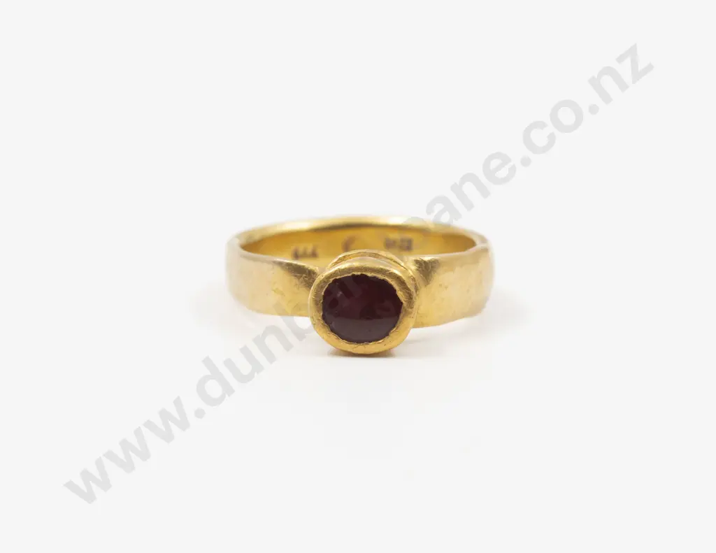 NZ Ann Culy Dunedin 22ct Single Ruby Ring Image 1++