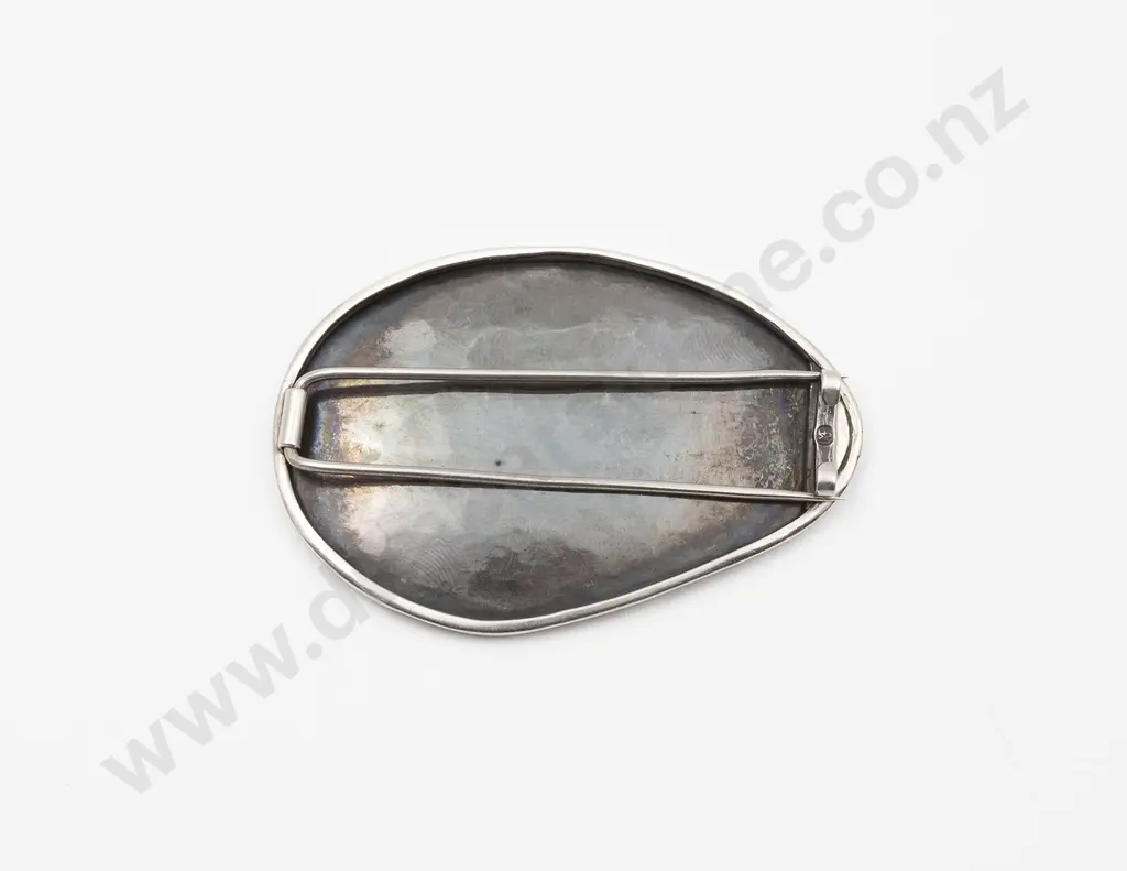 NZ C1990s Silver and 24ct Niello Brooch By Mark Forsey Image 1++