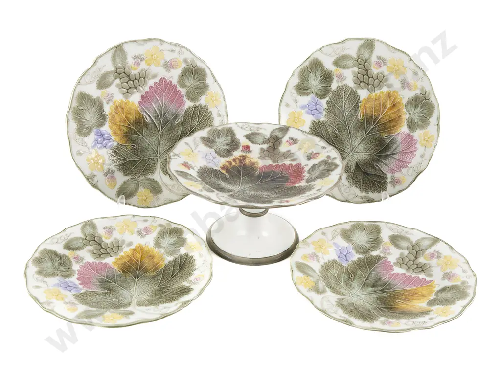 C19th Wedgwood Majolica Five Dessert Dishes and Tazza Image 1++
