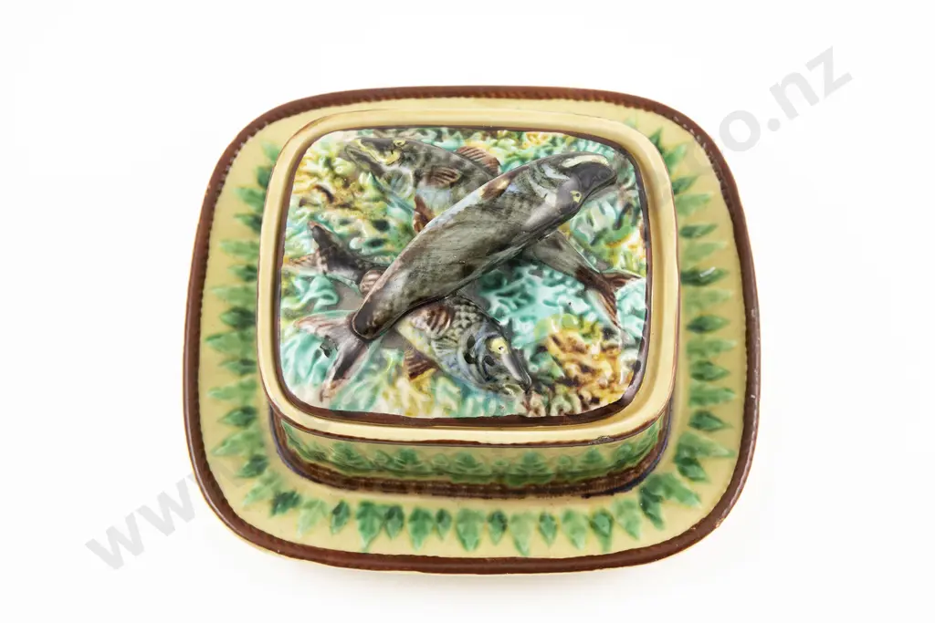 Vict Majolica Sardine Box Image 1++