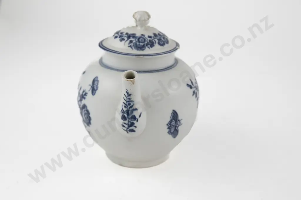 First Period Worcester Teapot Image 1++