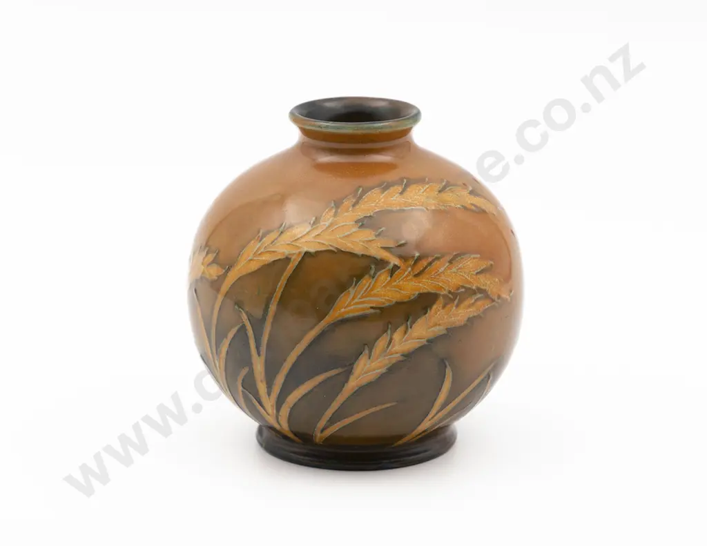William Moorcroft Spherical Specimen Vase Image 1++