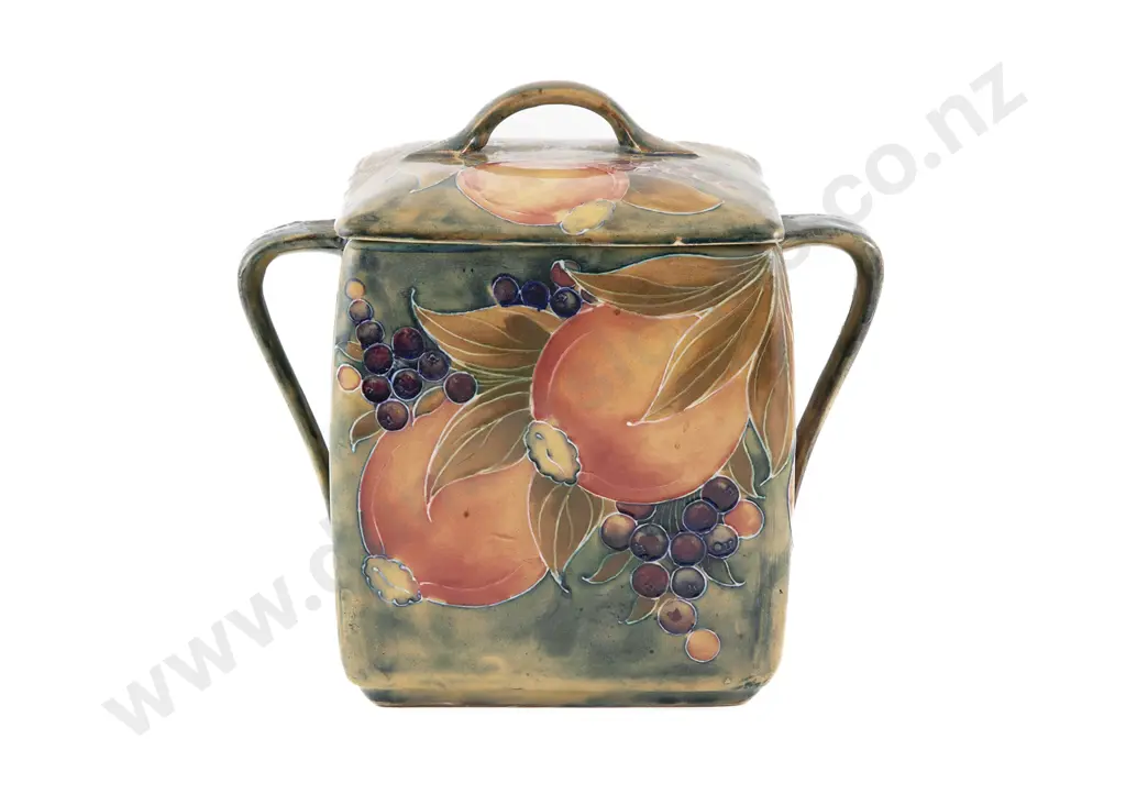 Moorcroft Pomegranate Biscuit Box Made For Liberty & Co Image 1++