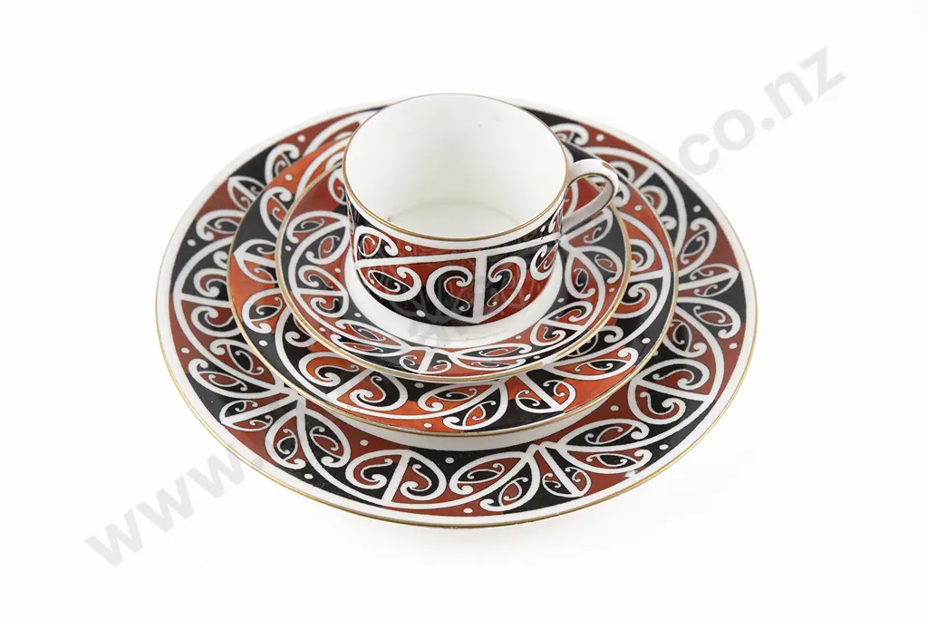 Royal Doulton Maori Art Pattern Teacup Saucer and Plate Image 1++