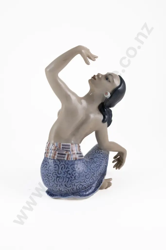 Peter Dahl-Jensen Copenhagen Figure 1352 Oriental Dancer Image 1++