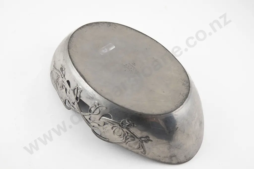 English Tudric Pewter Table Dish Image 1++