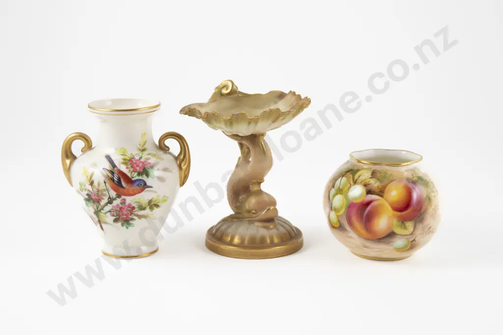 Royal Worcester Dolphin & Shell Peach Salt Image 1++