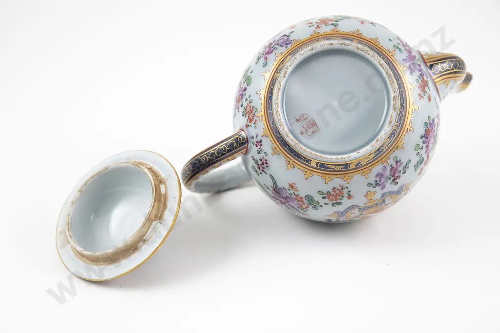 Late C19th Samson Of Paris Armorial Teapot Image 1++