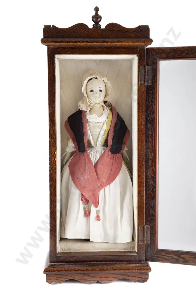 C18th 'Queen Anne' Wooden Doll Image 1++