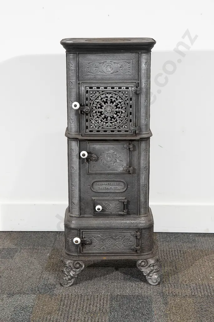 Antique Cast Iron Concordiahutte Stove Image 1++
