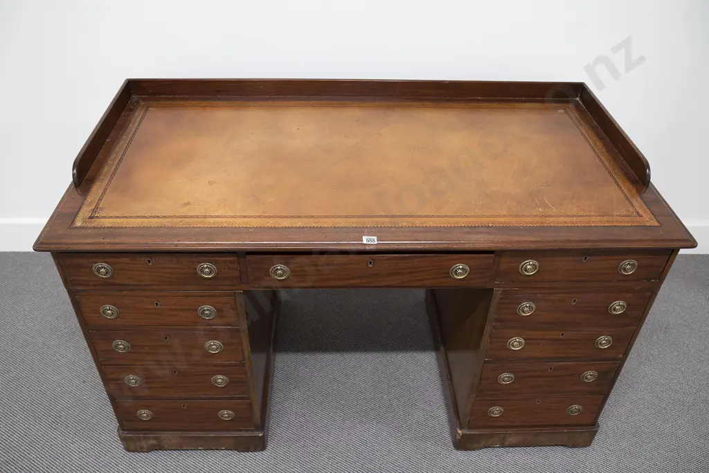 Victorian Mahogany Kneehole Pedestal Desk Image 1++