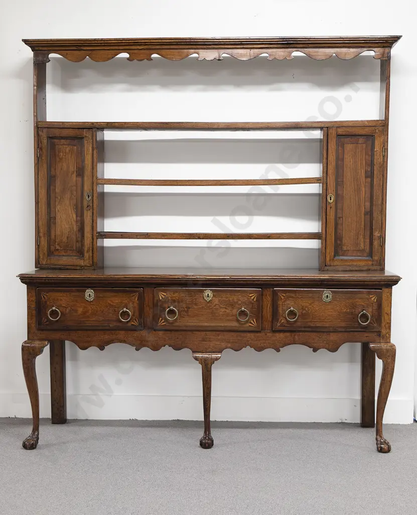 A  George III Period Oak and Elm Welsh Dresser Image 1++
