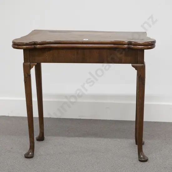 Late Geo II-Early Geo III Mahogany Foldover Card Table