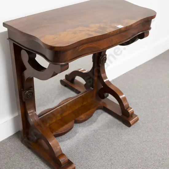 Vict Mahogany Console Table