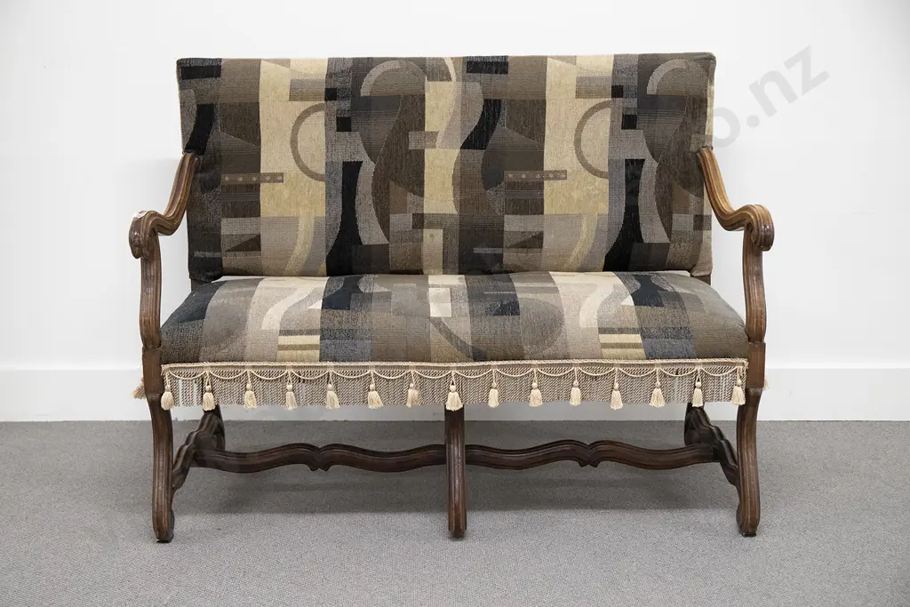 Late C19th French Walnut Salon Settee Image 1++