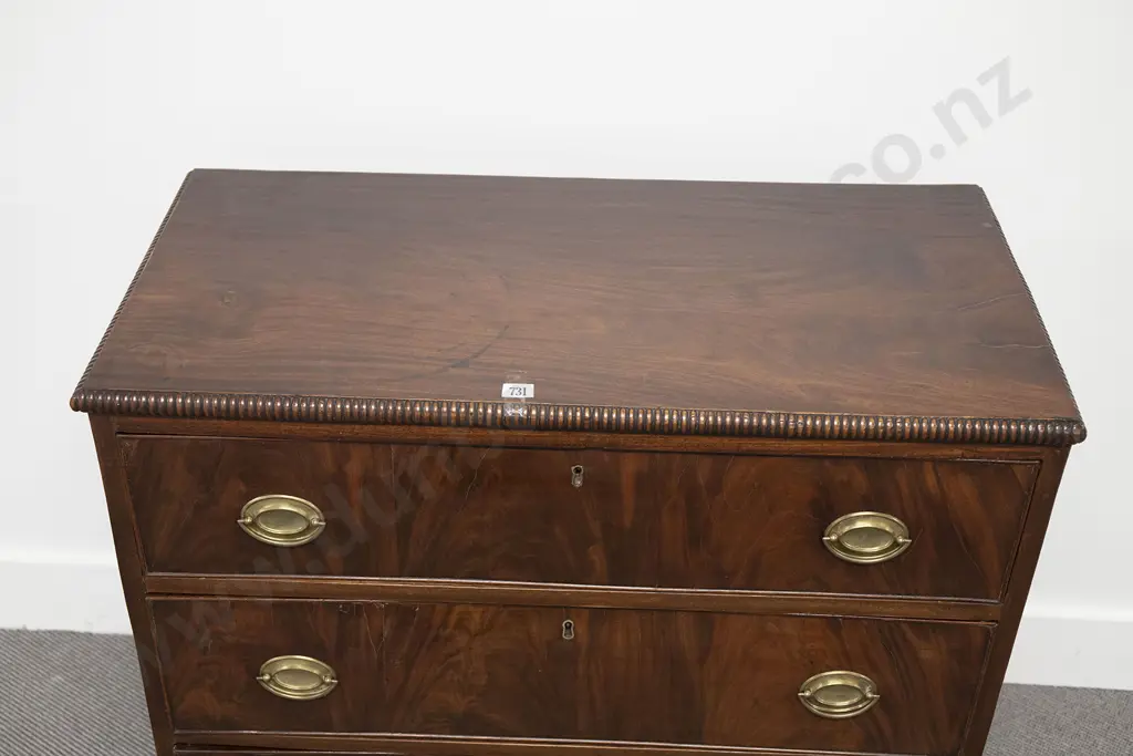 Regency Mahogany Three Drawer Chest Image 1++