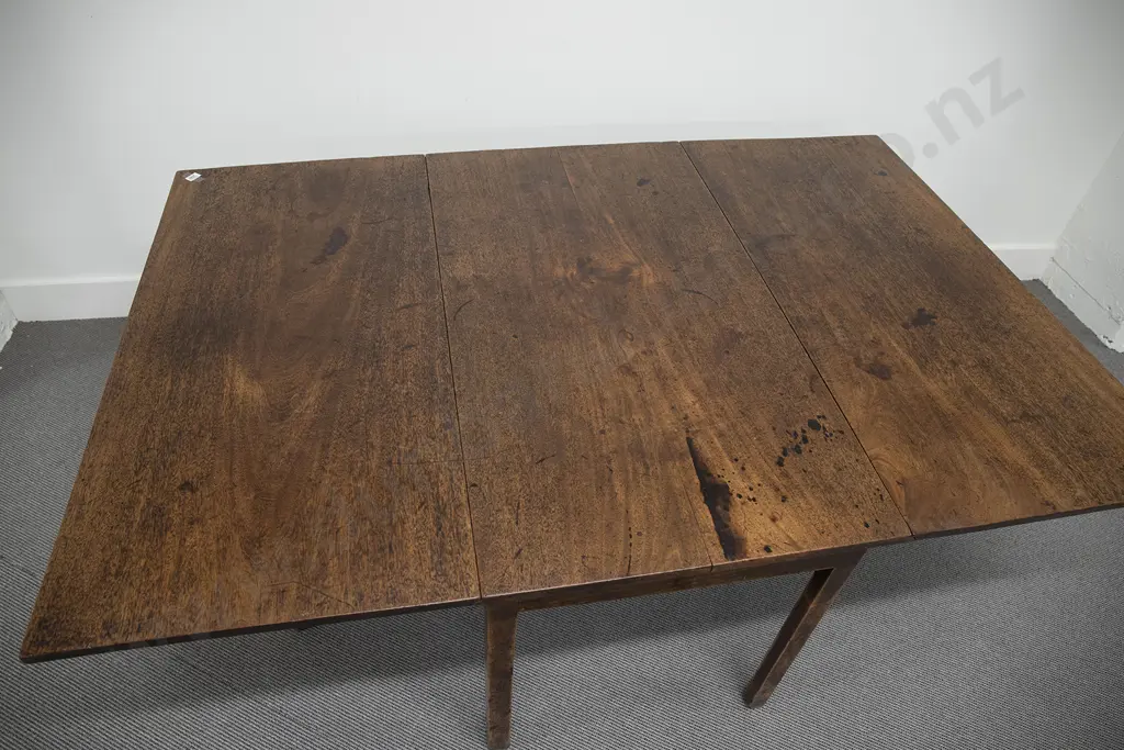 Geo III Mahogany Pembroke Dining Table Image 1++