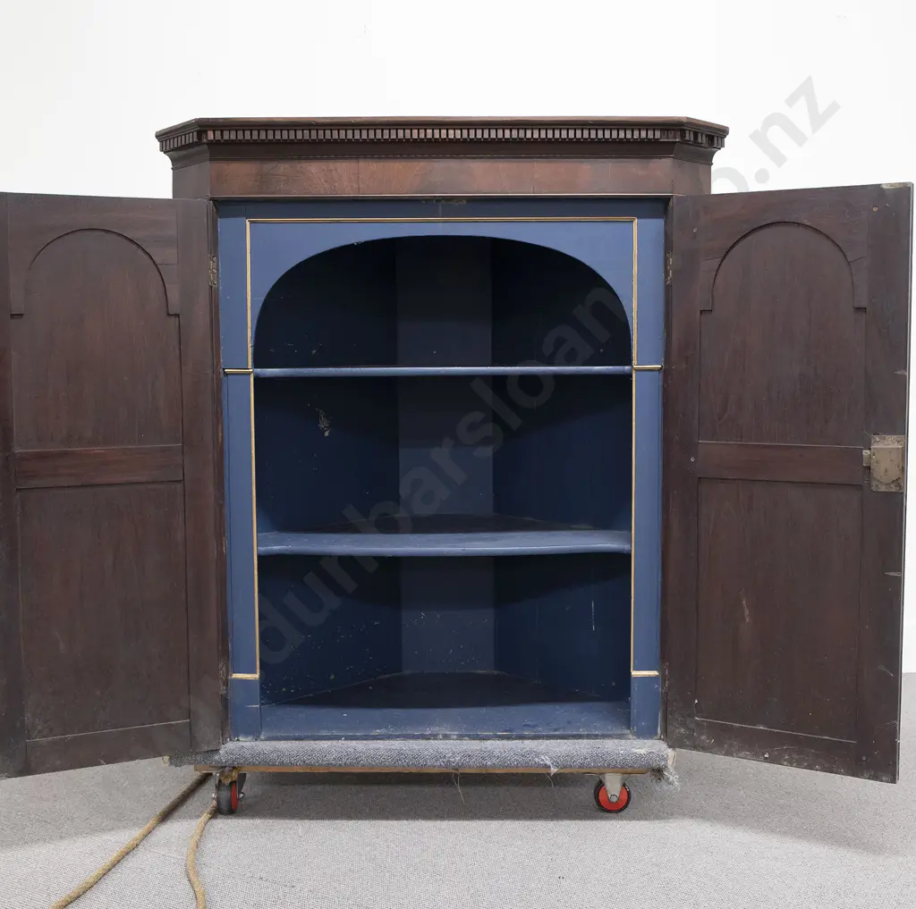 Geo III Mahogany Corner Cupboard Image 1++