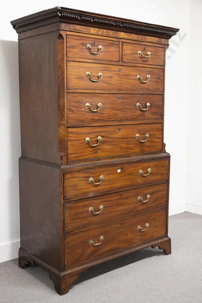 Geo III Mahogany Chest On Chest Image 1++