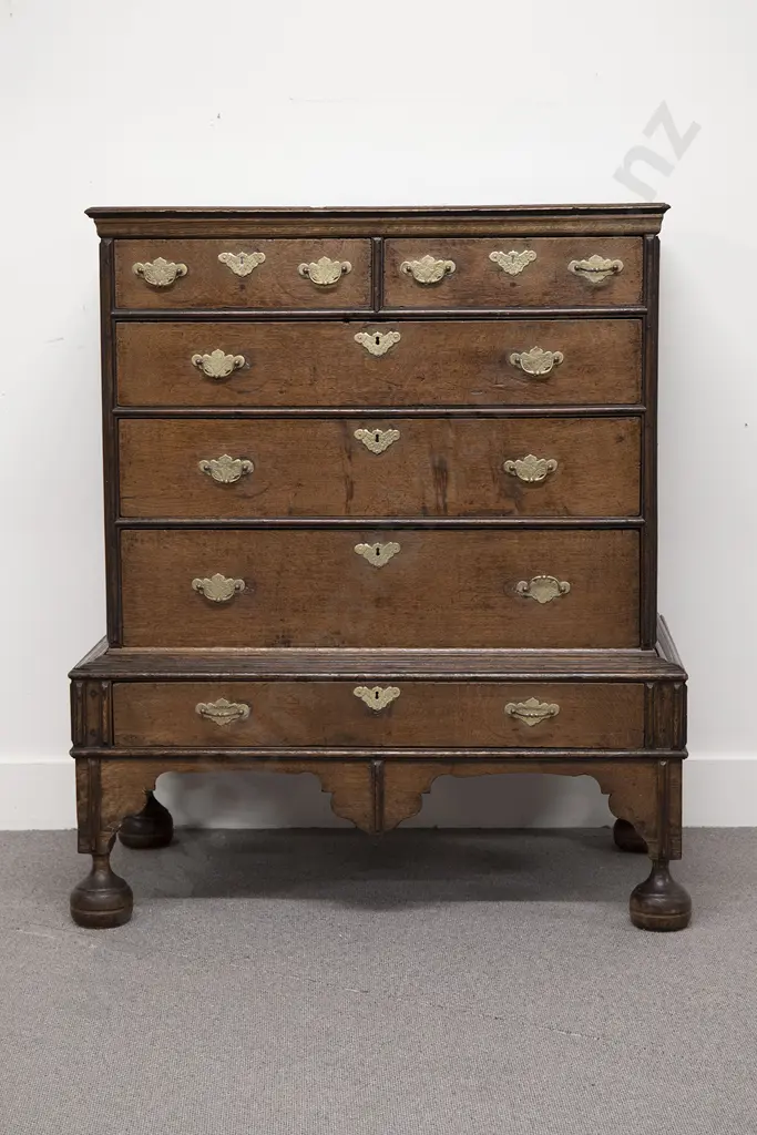 Wm & Mary Oak Chest On Stand Image 1++