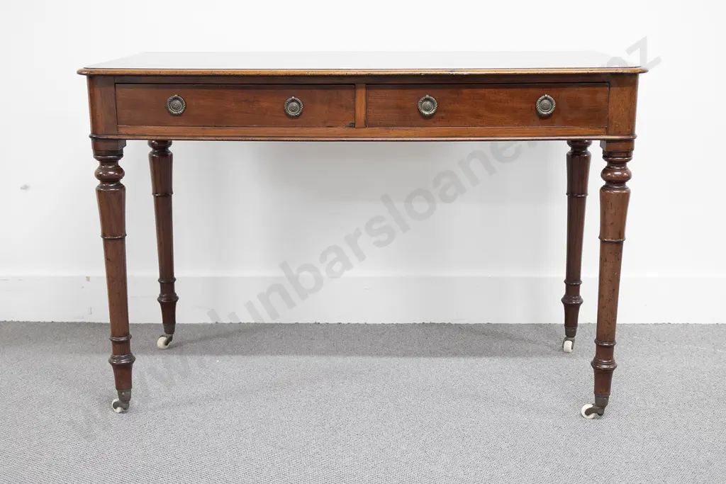An Elegant C19th Mahogany Writing Table Image 1++