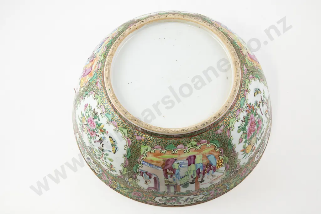 A Large Chinese 19th Century Qing Dynasty Canton Famille Rose Bowl Image 1++