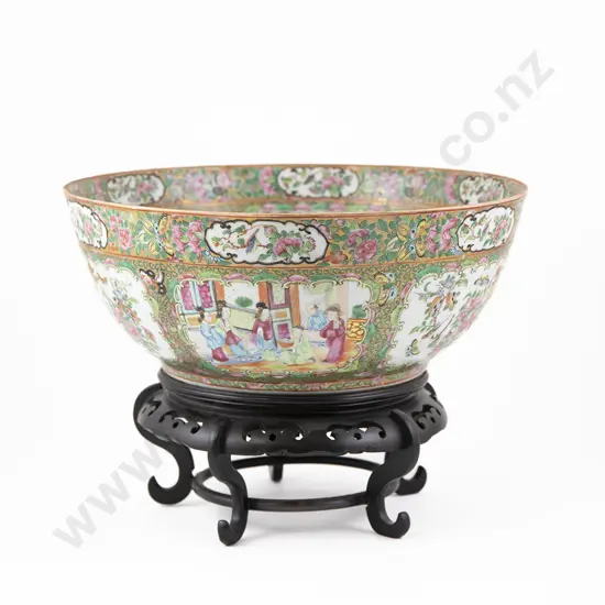 A Large Chinese 19th Century Qing Dynasty Canton Famille Rose Bowl