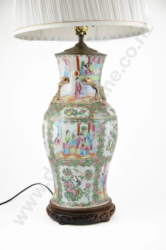 A Large and Impressive Chinese 19th Century Qing Dynasty Canton Famille Rose Table Lamp Image 1++