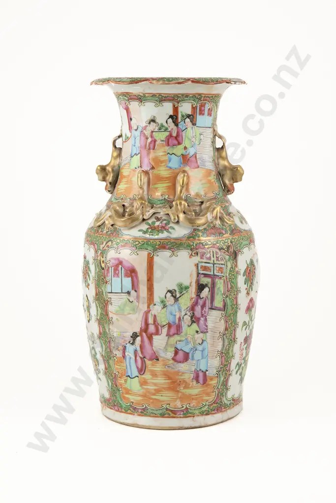A Chinese 19th Century Qing Dynasty Canton Famille Rose Vase Image 1++