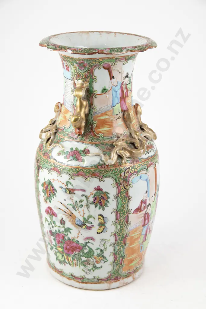 A Chinese 19th Century Qing Dynasty Canton Famille Rose Vase Image 1++