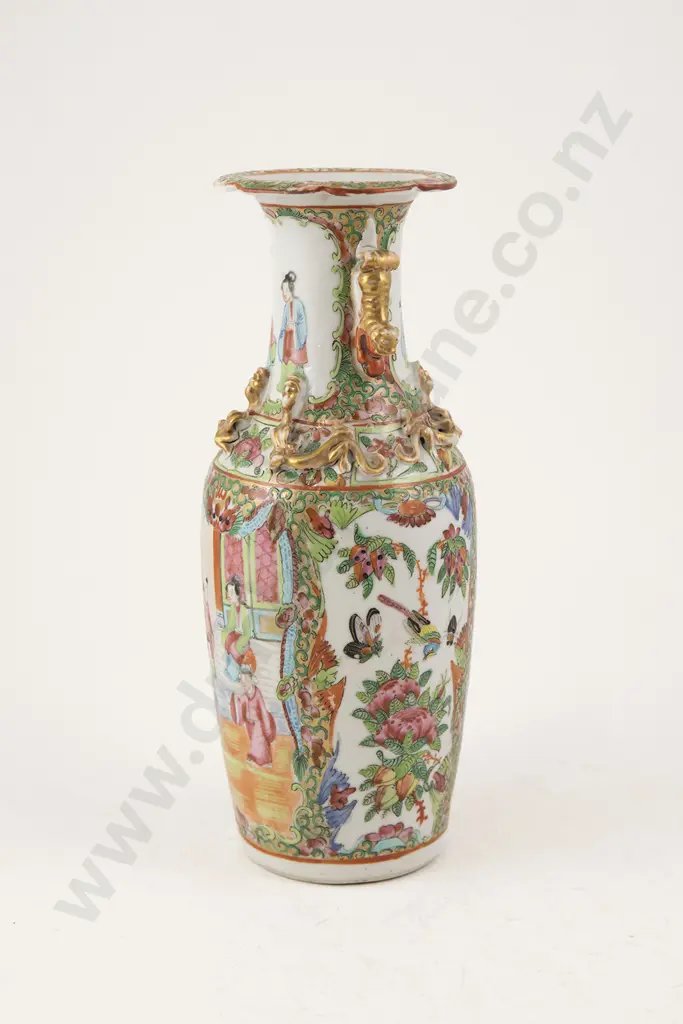 Chinese 19th Century Qing Dynasty Canton Famille Rose Vase Image 1++