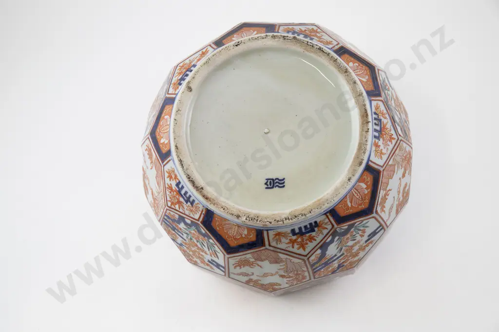 Japanese Meiji Period Imari Jardinière Image 1++