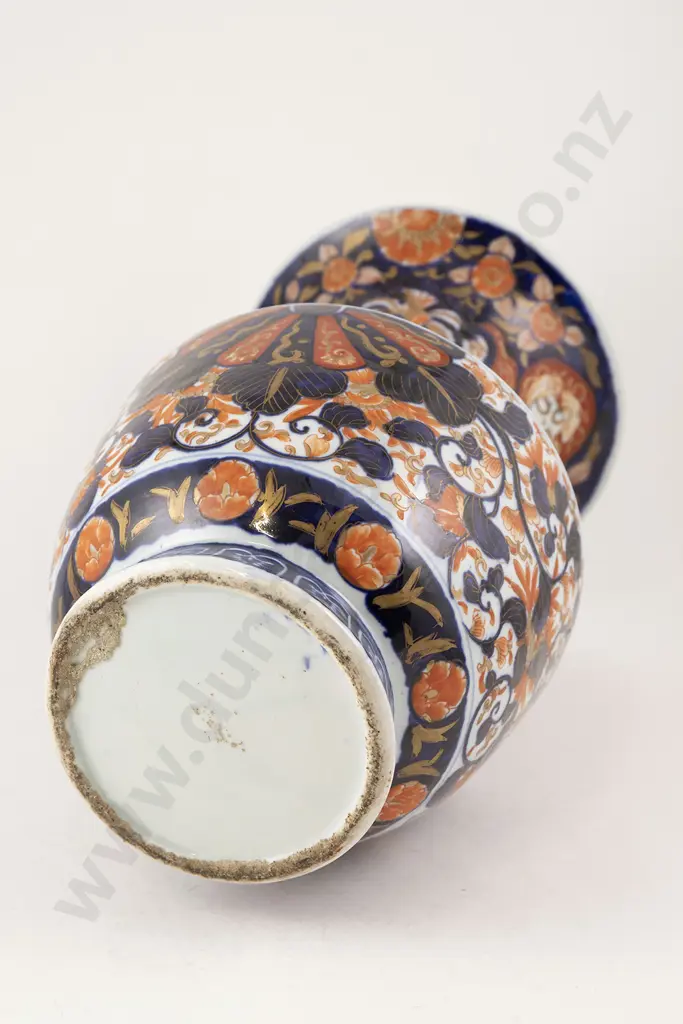 Japanese Meiji Period Imari Vase Image 1++