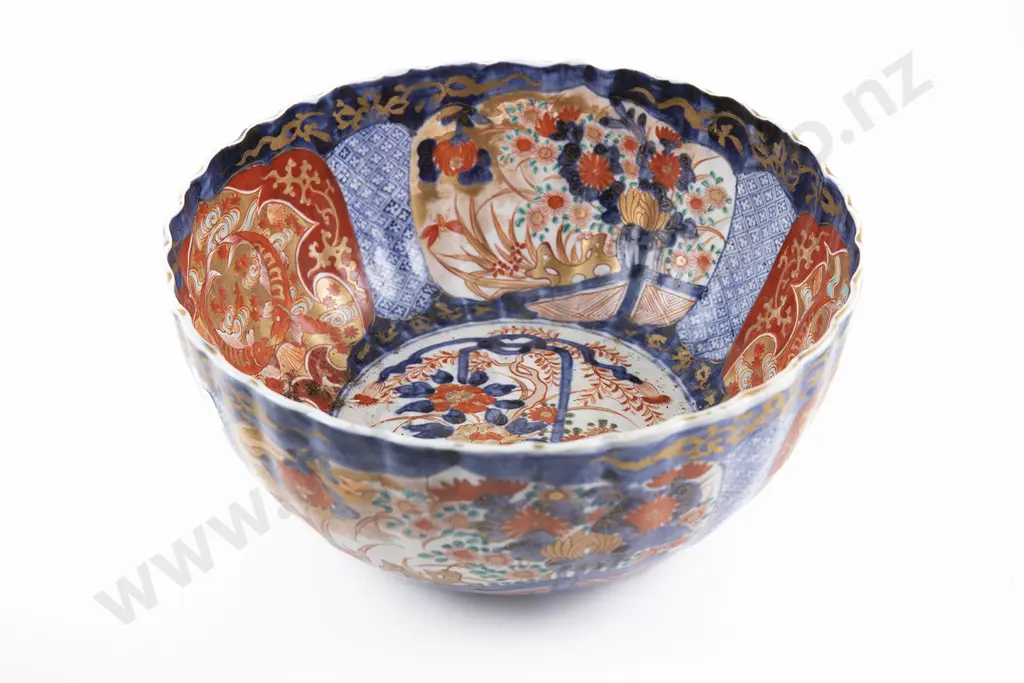 Japanese Meiji Period Imari Bowl Image 1++