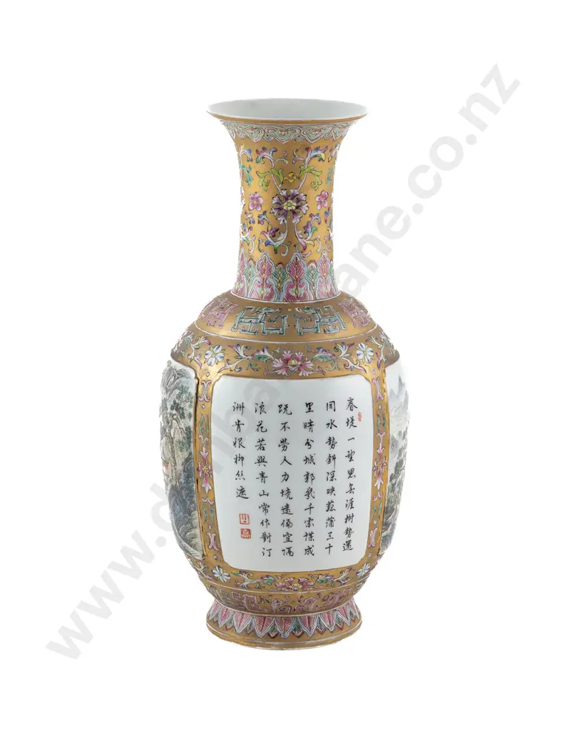 A Finely Painted Porcelain Qing Dynasty Qianlong Style Vase Image 1++