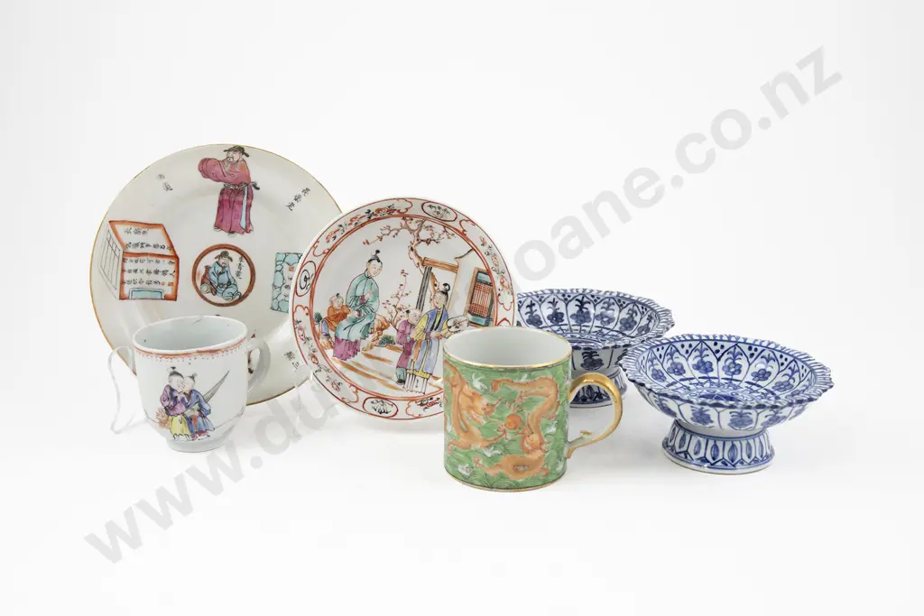 Six Assorted Pieces of Chinese Porcelain Image 1++