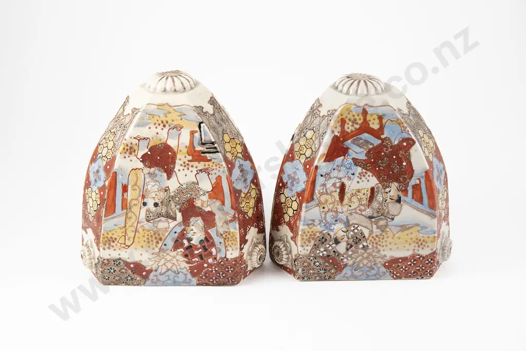 Unusual Pair of Japanese Satsuma Lamp Shades Image 1++