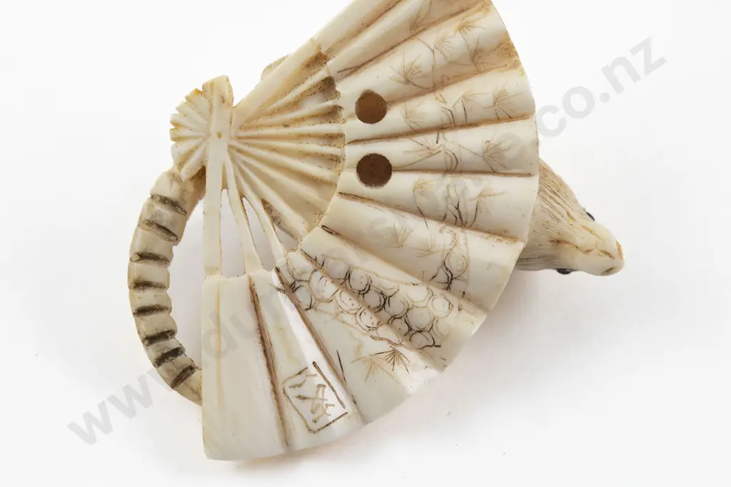 Japanese Ivory Netsuke of a Rat on a Fan Image 1++