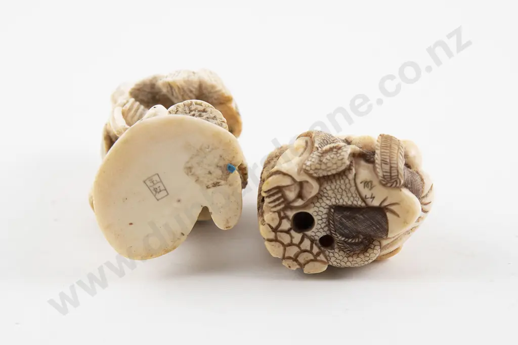 Two Japanese Ivory Netsuke Image 1++