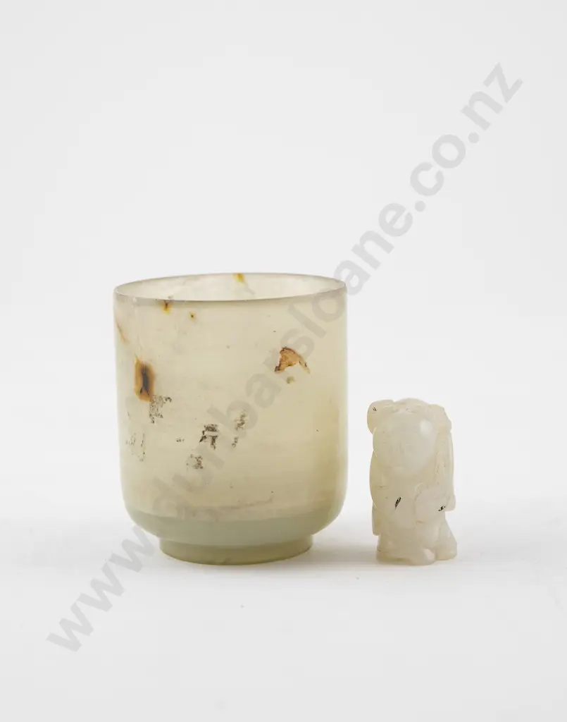 Small Carved Jade Figure Of A Man Image 1++