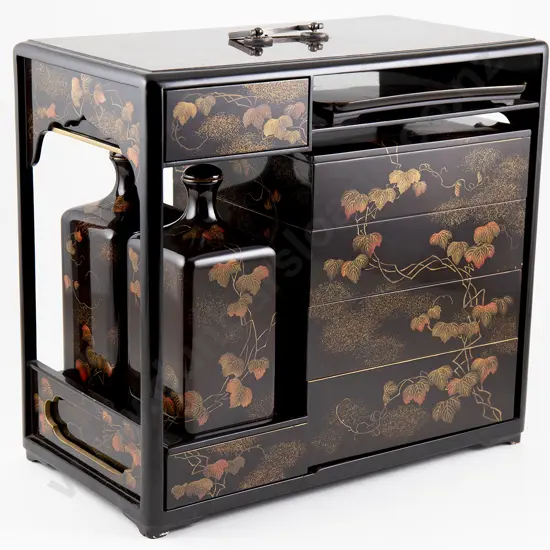 A Fine and Rare Edo Period Sage-Jubako (Picnic Set) by Shunso