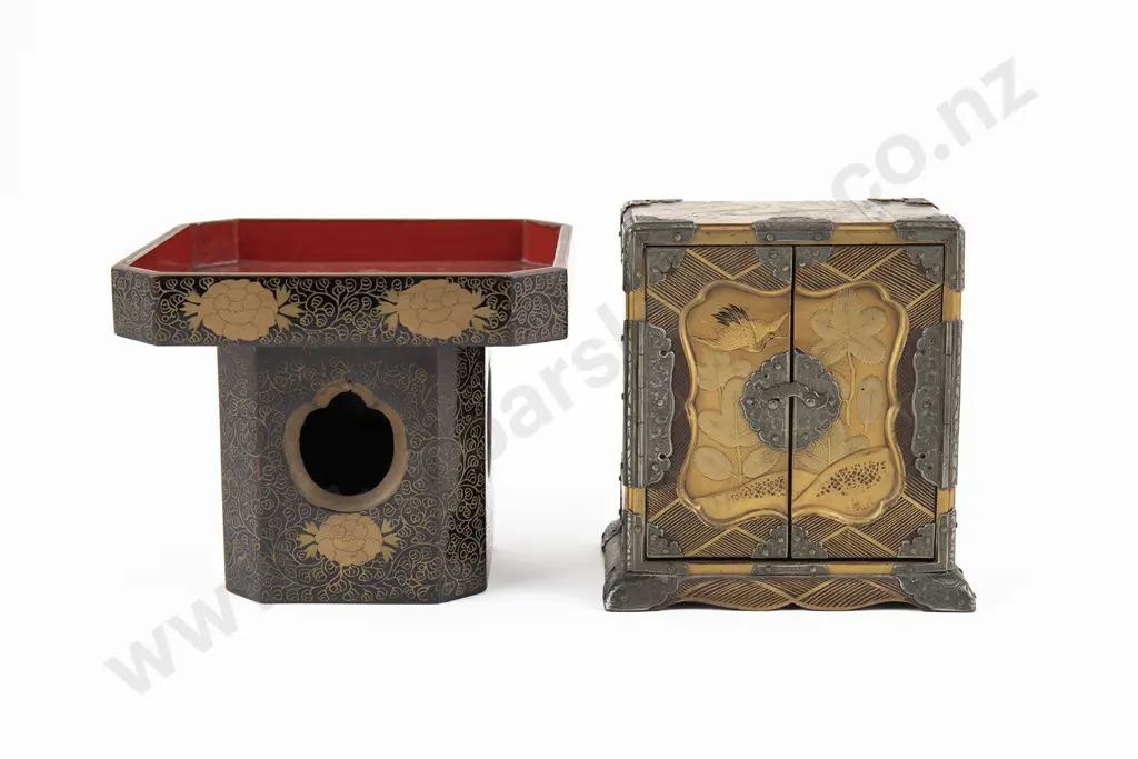 A Japanese Meiji Period Lacquer Jewellery Box and an Offering Stand Image 1++