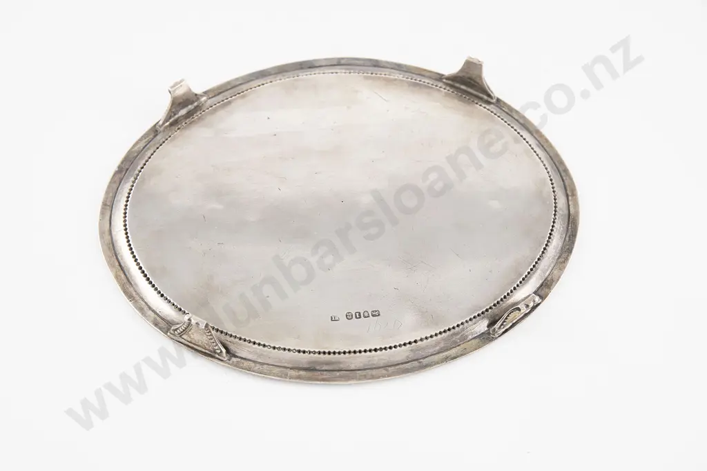 An Elegant Geo III S/S Oval Salver Image 1++