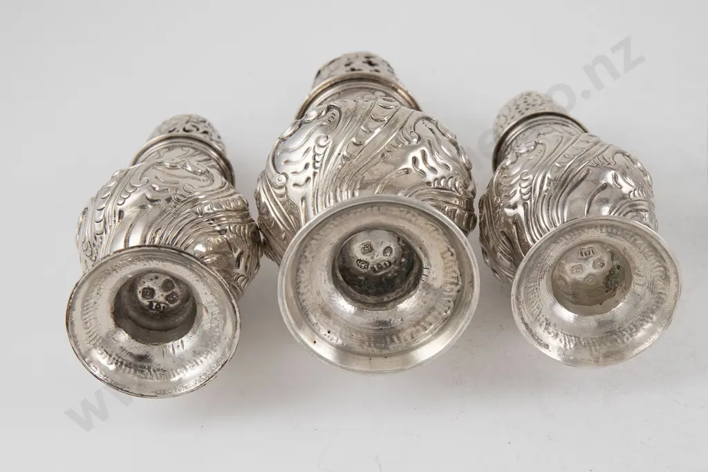 A Superb Geo III S/S Warwick 5pce Cruet Set & Stand Image 1++