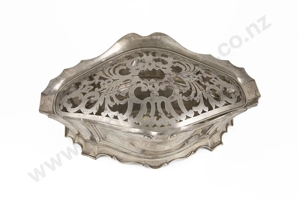 Portuguese Silver Table Centre Image 1++