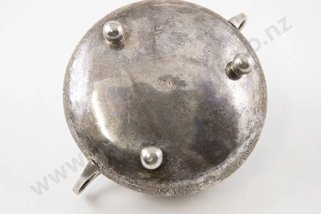 Egyptian Silver Two Handled Circular Lidded Box Image 1++