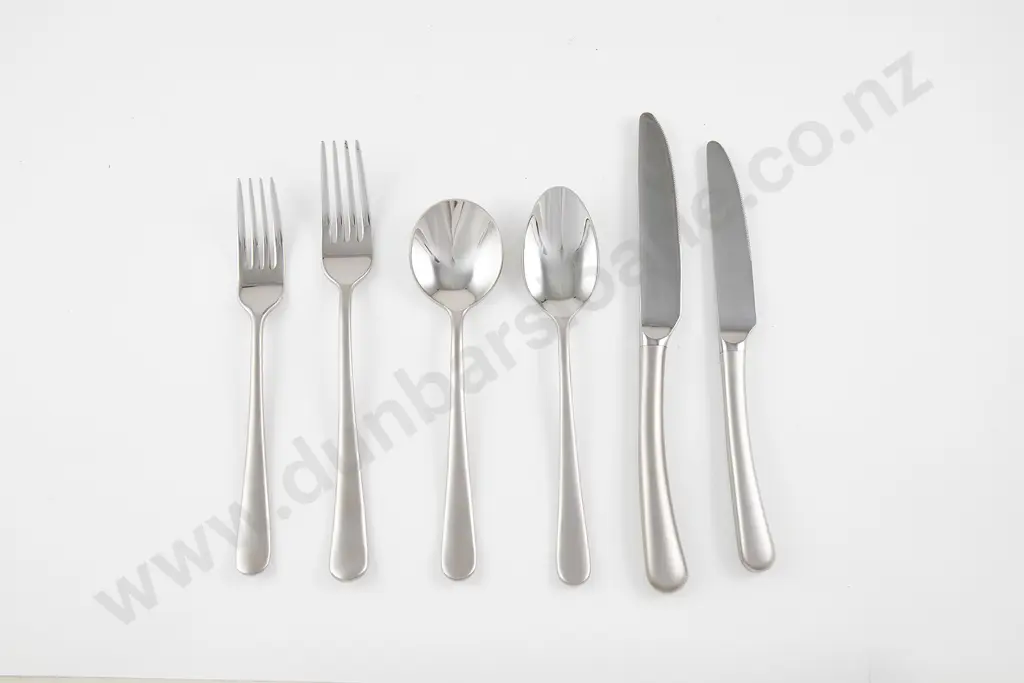 Modern Bugatti Canteen Of Cutlery (Settimociello Pattern) Image 1++