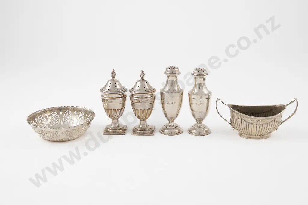 2 Pairs Of Vase Shaped S/S Pepperettes Image 1++