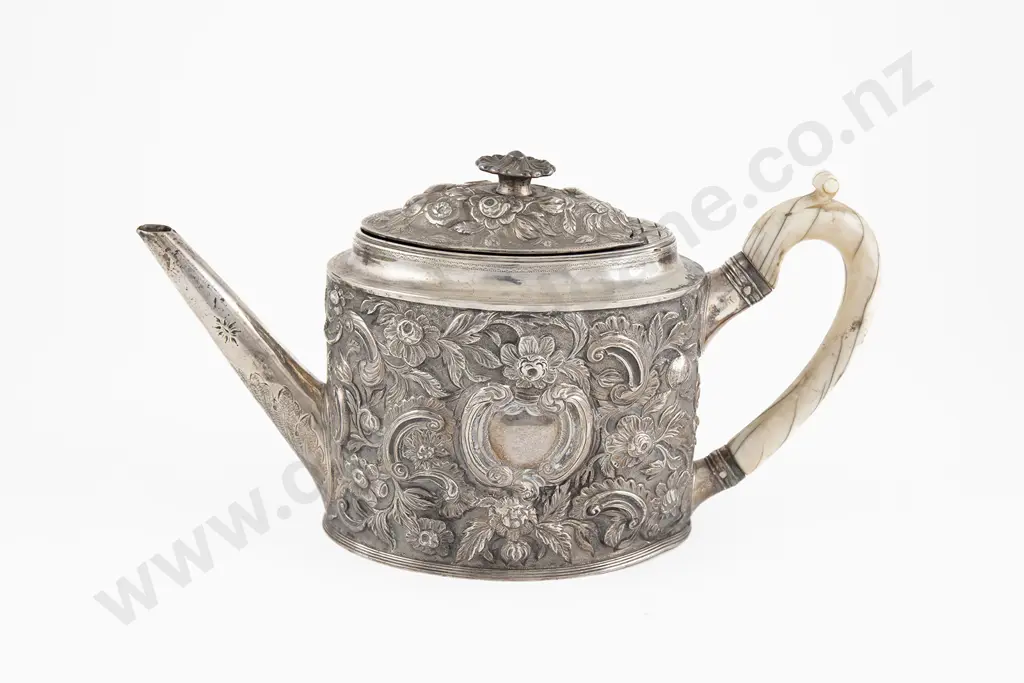 Geo III S/S Teapot Image 1++